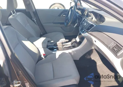 2015 Honda Accord Lx z USA, uszkodzony, nr VIN 1HGCR2F3XFA081285